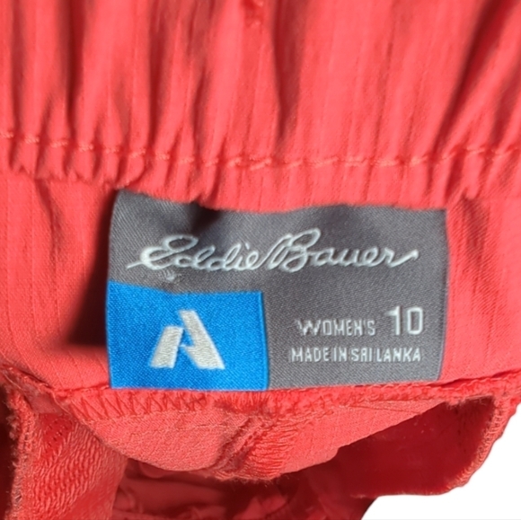 NWT Eddie Bauer Women's Guide Ripstop Cargo Ankle Pant Size 10 - Picture 3 of 7